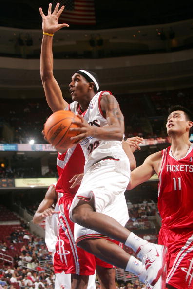 胜利也会更 胜利也会更